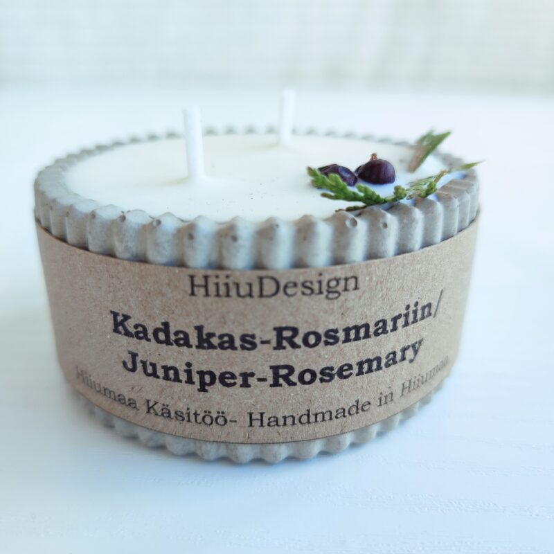 Rapsivahast küünal KADAKAS JA ROSMARIIN