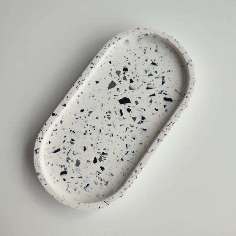 Jesmoniidist alus väike ovaal valge - Image 3